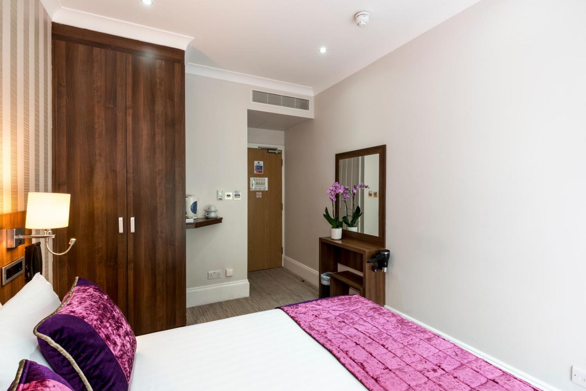 Hotel House