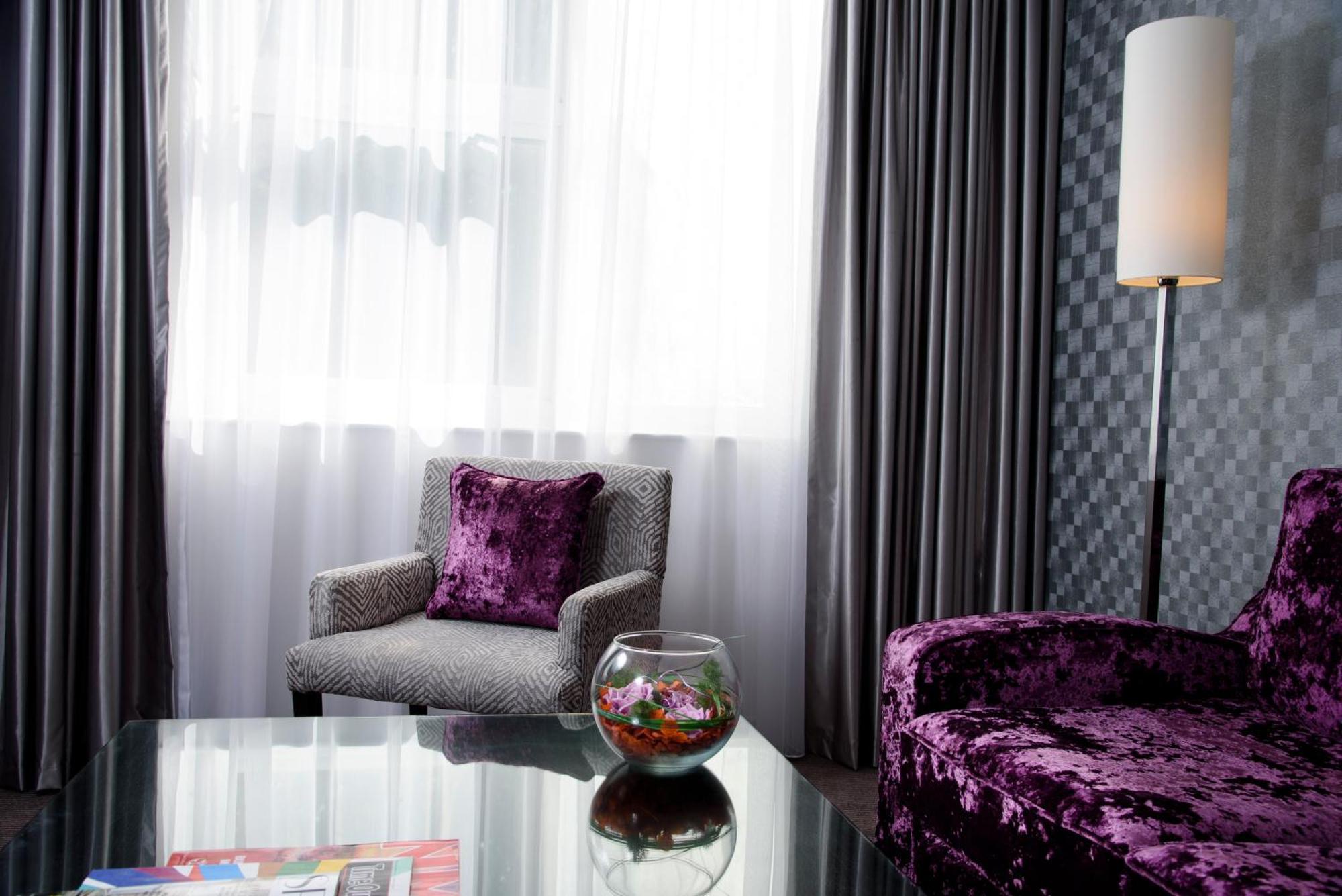 Hotel K West & 4*