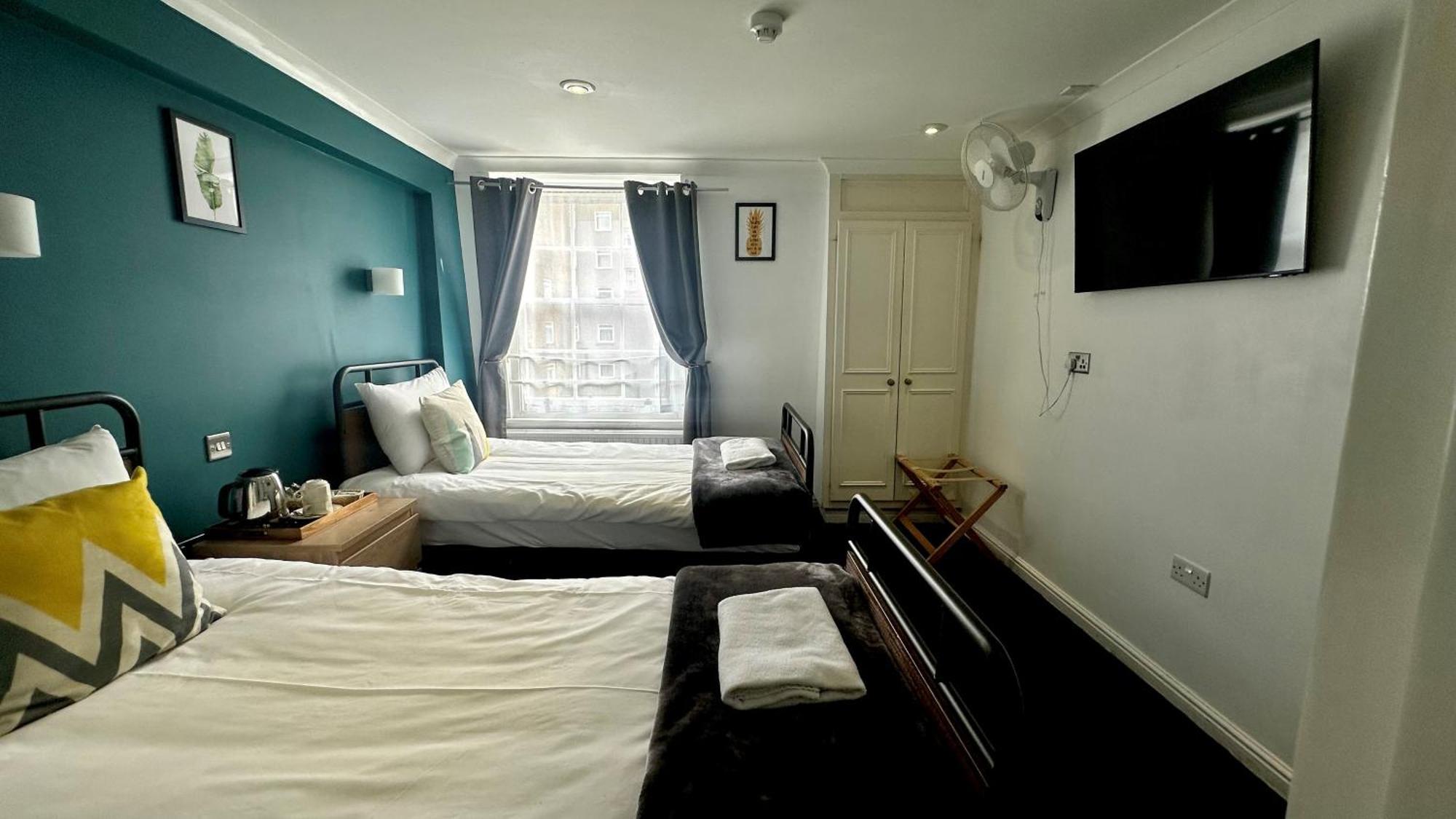 Smart Hyde Park View Hostel *