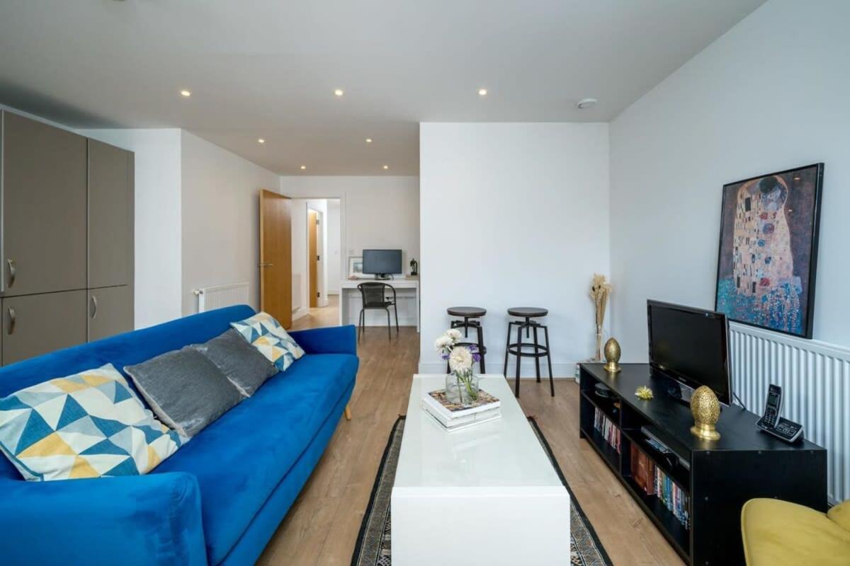 Trustay Wandsworth London