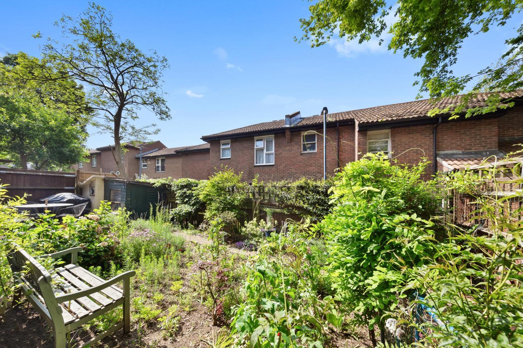 Clapham Serenity Garden Retreat With Free Parking * London