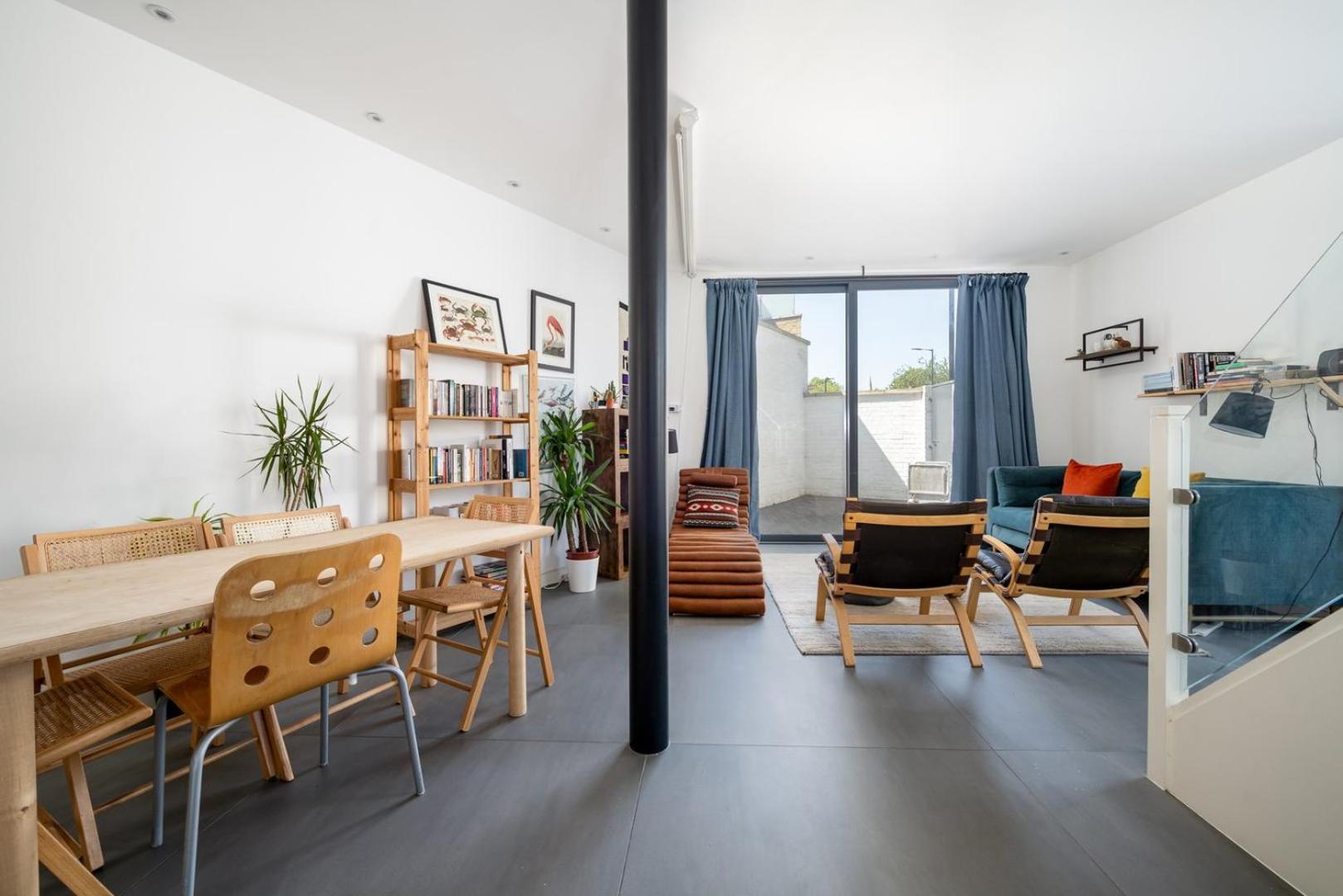 Guestready - Modern Terraced House In