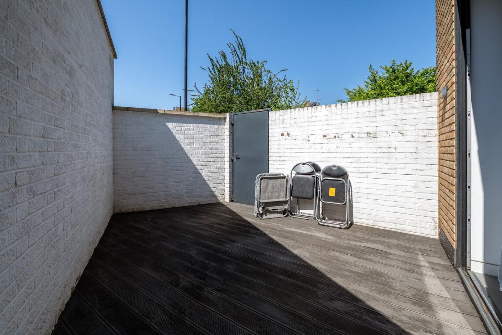 Guestready - Modern Terraced House In *