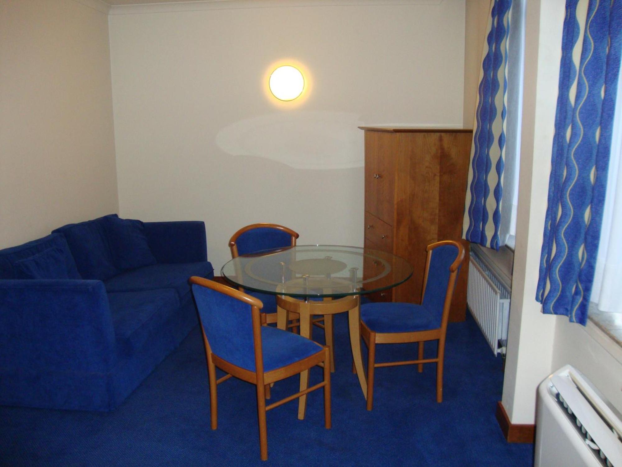 - Wembley International Hotel Londres