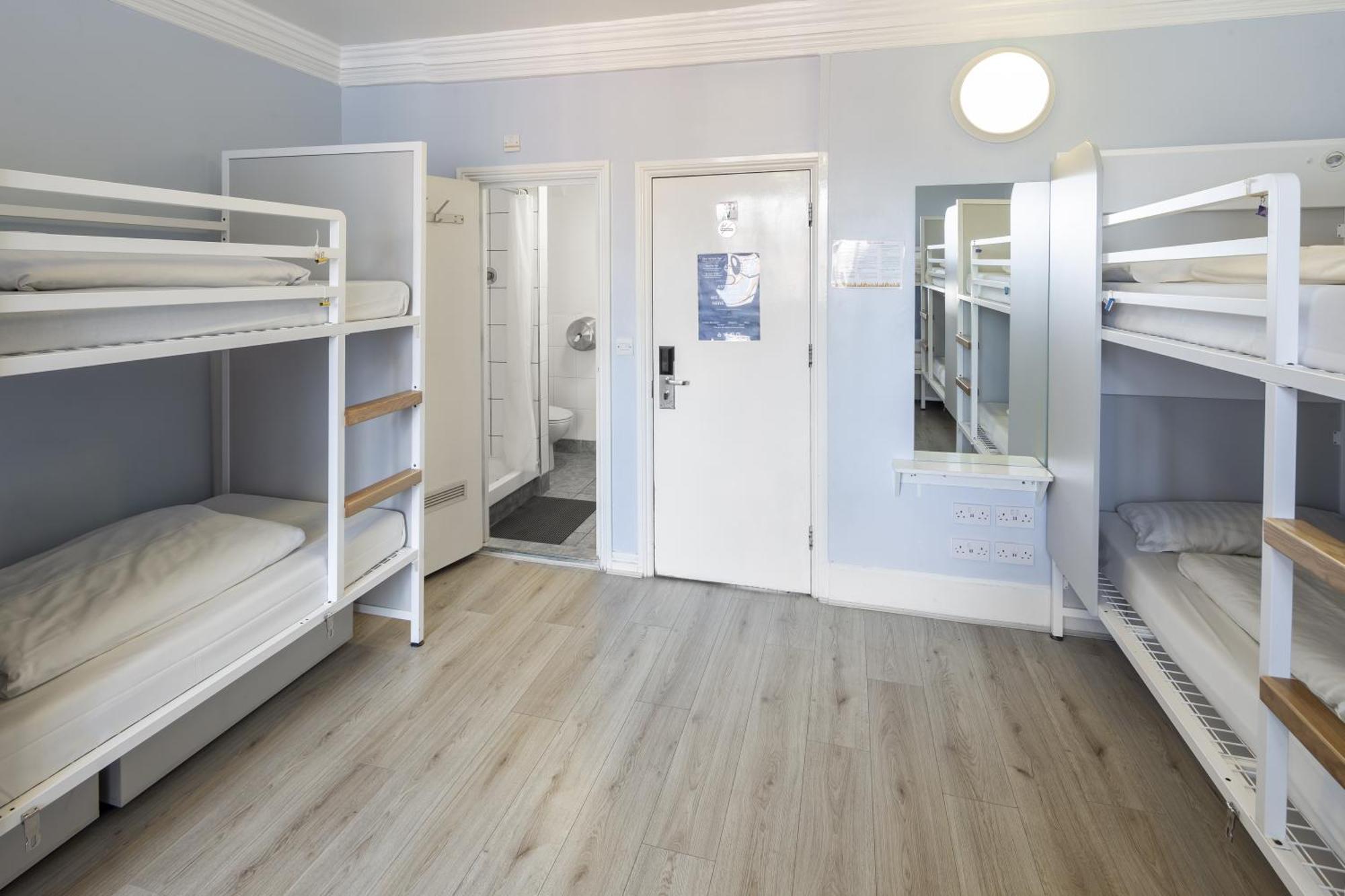 Astor Hyde Park (adults Only) Hostel *