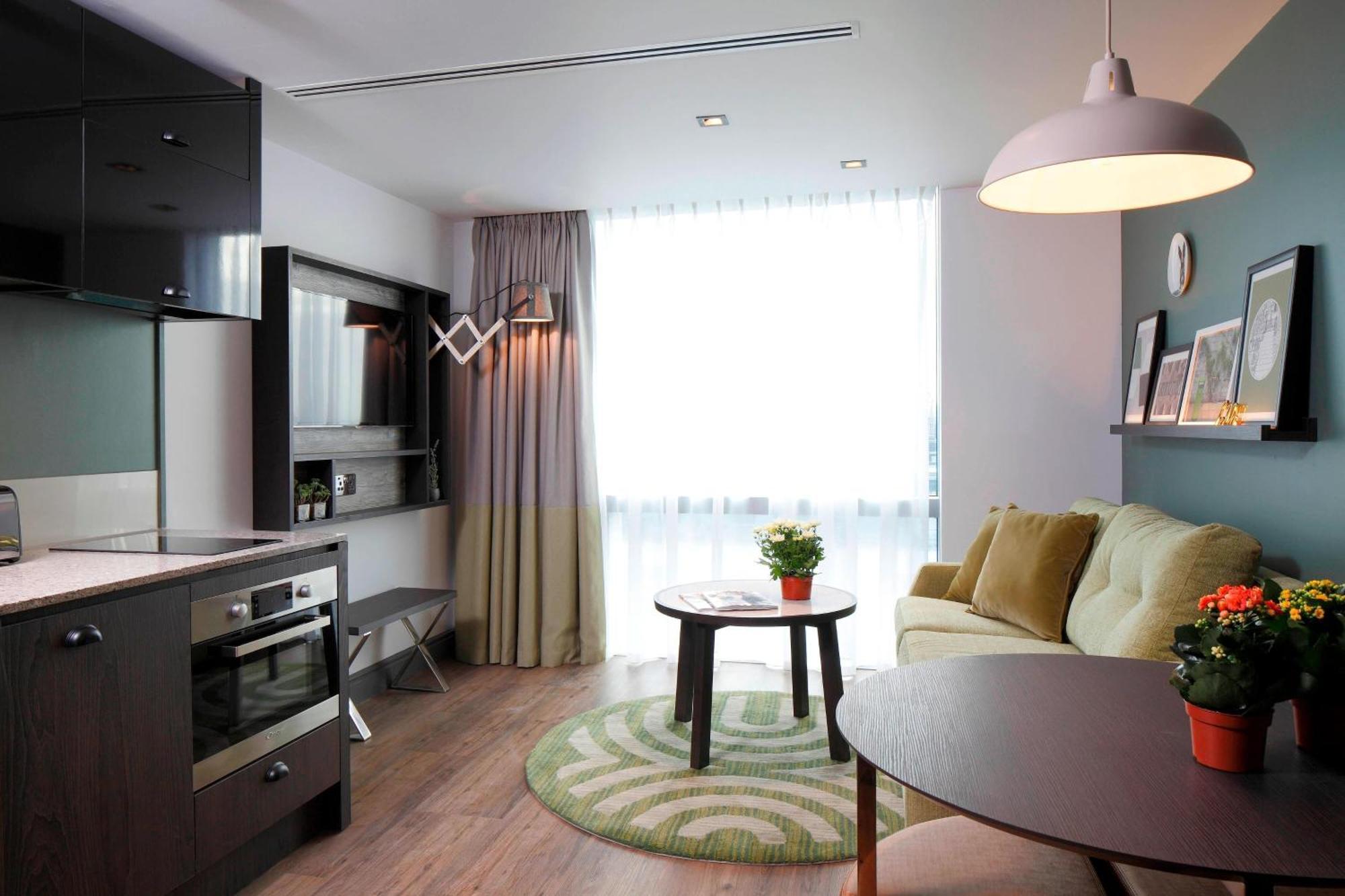 By Marriott Bridge 4* London