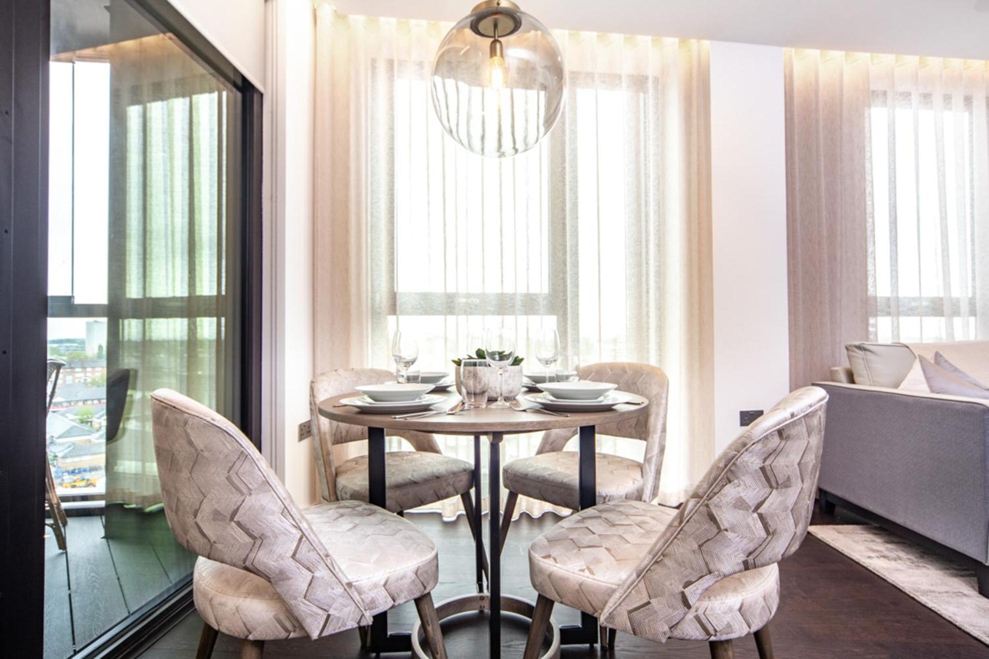 Thornes House Apartment