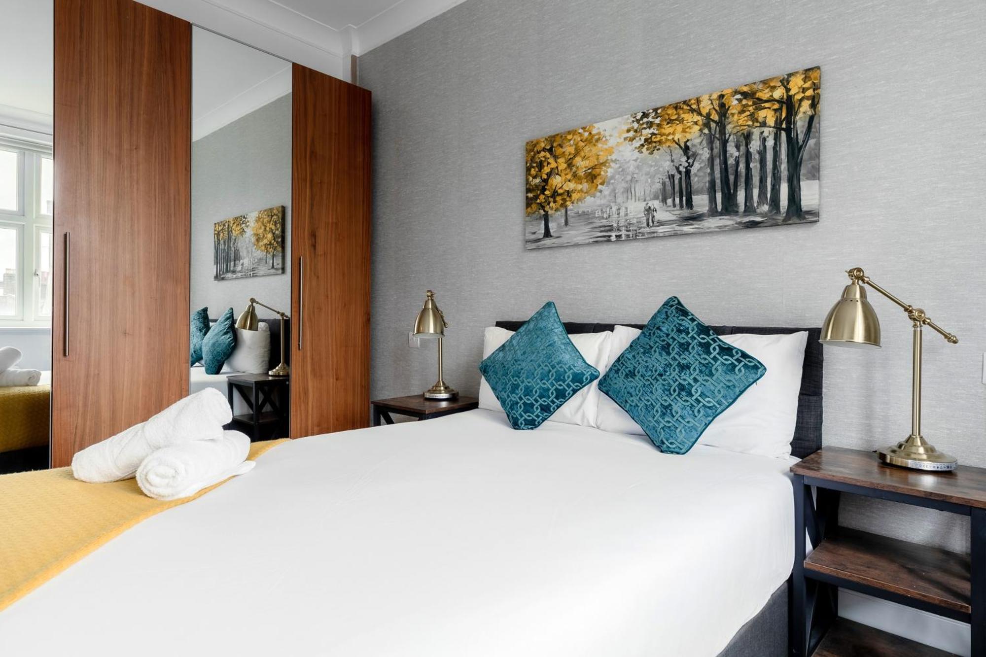 Marble Arch Apartment