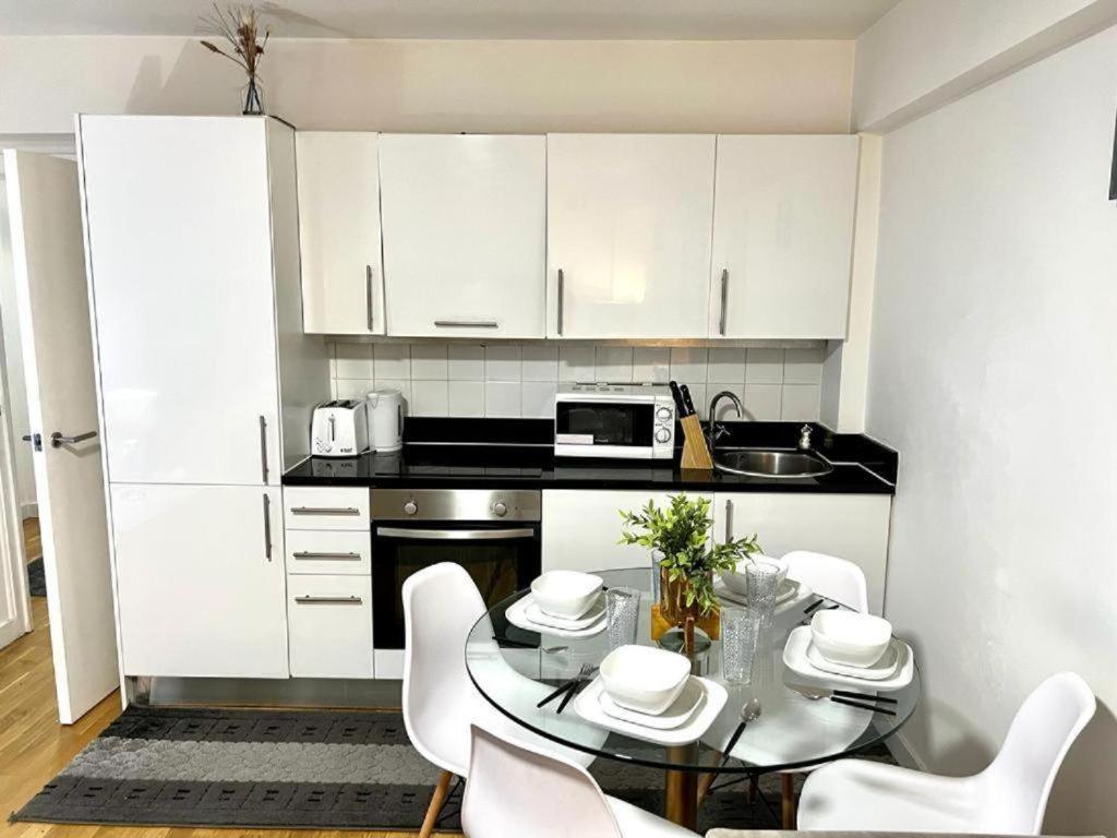 Apartment Two Bedroom Edgware Road