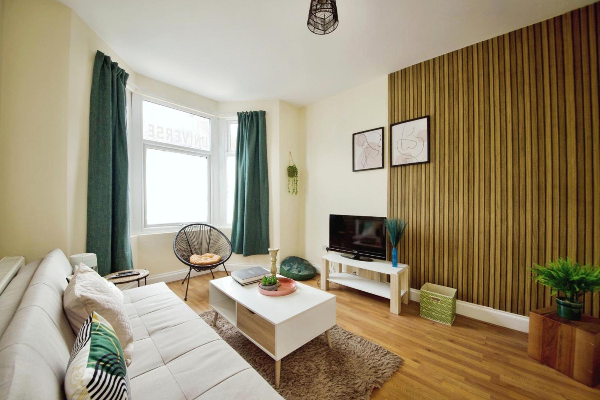 The Garden House Near Tottenham Stadium Alexandra Palace Finsbury P London