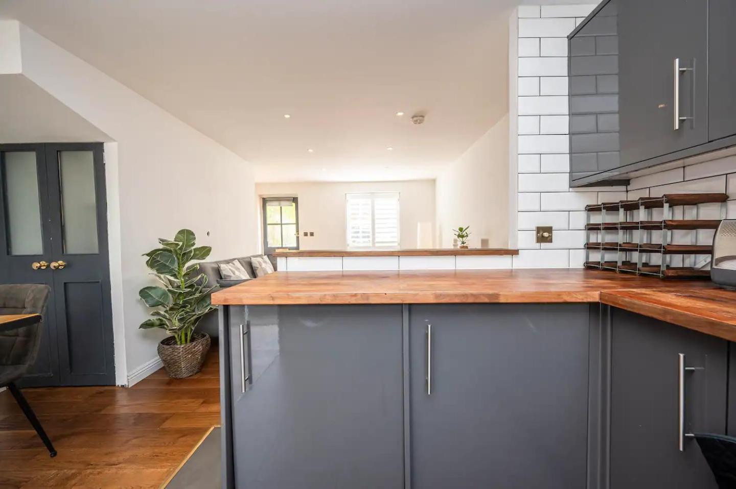 Holiday home Greenwich House 10 Mins To O2 - Free Parking Pass The Keys London