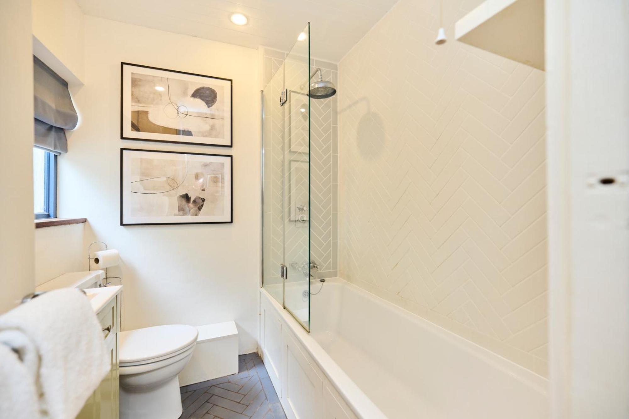The South Park Wonder - Fascinating 2bdr Flat With Garden London