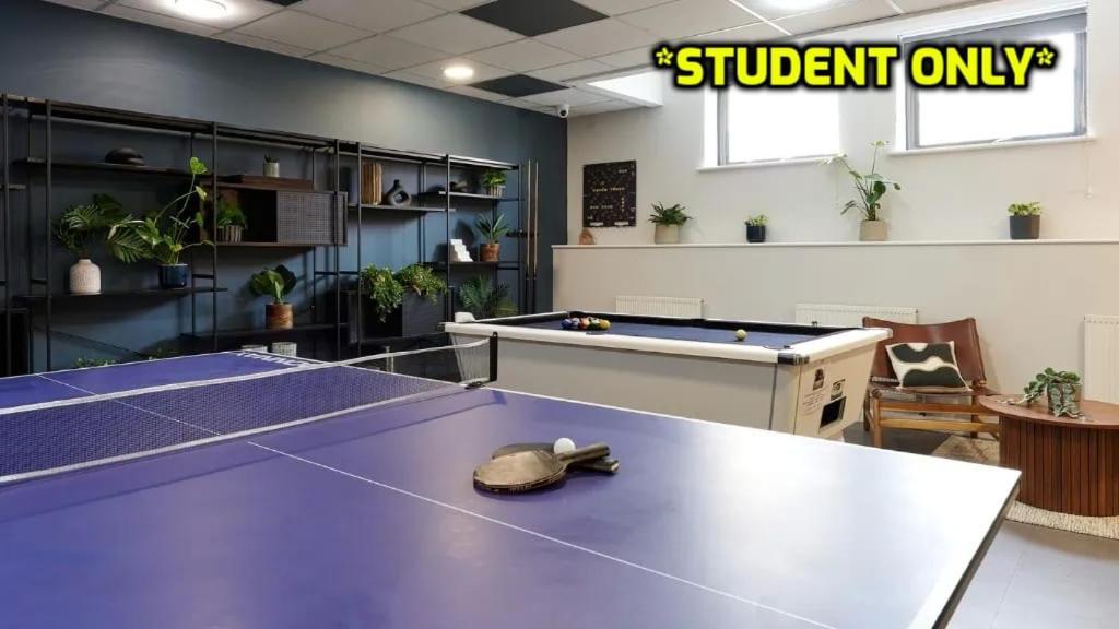 Student Only Zeni Vauxhall London