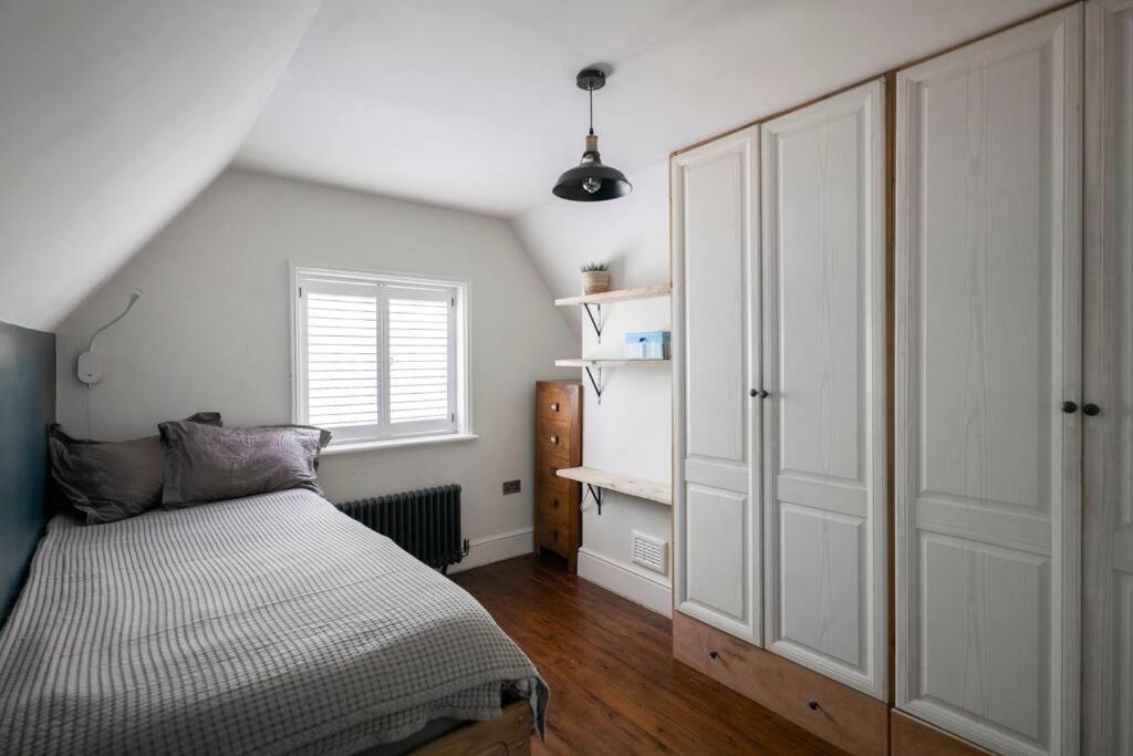 Apartamento Parea Living - Spacious North House With Big Garden *