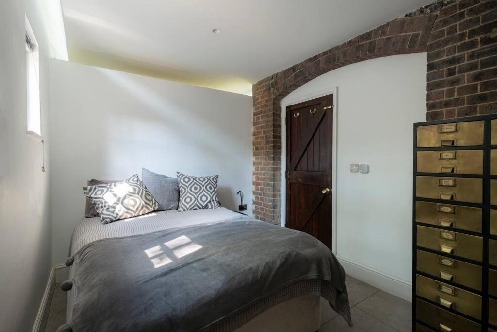 Apartamento Parea Living - Spacious North House With Big Garden *