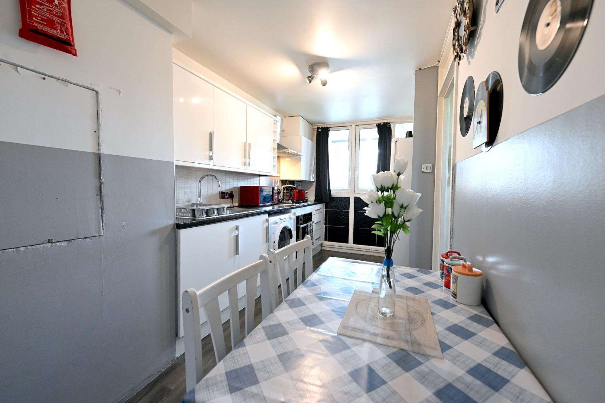 3 Bedroom Flat In - Regents Park / Baker St Apartment