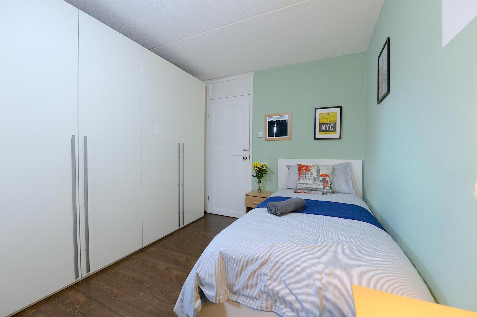 3 Bedroom Flat In - Regents Park / Baker St *