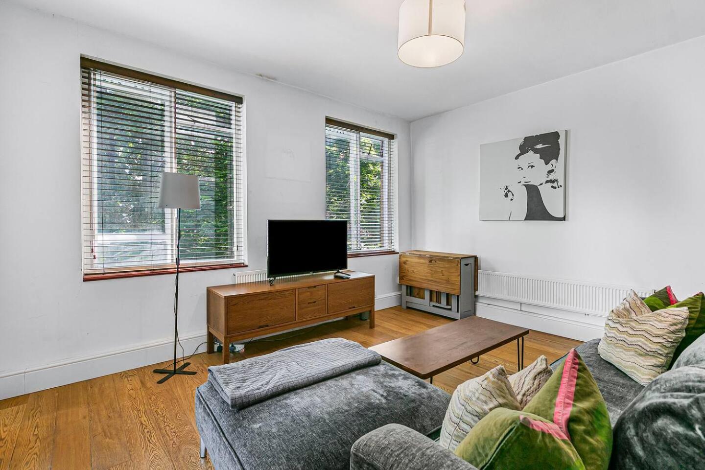 Modern And Cosy Flat In Little Venice *