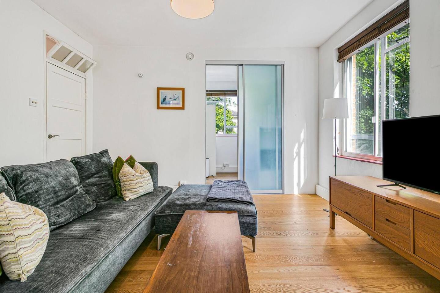 Modern And Cosy Flat In Little Venice London