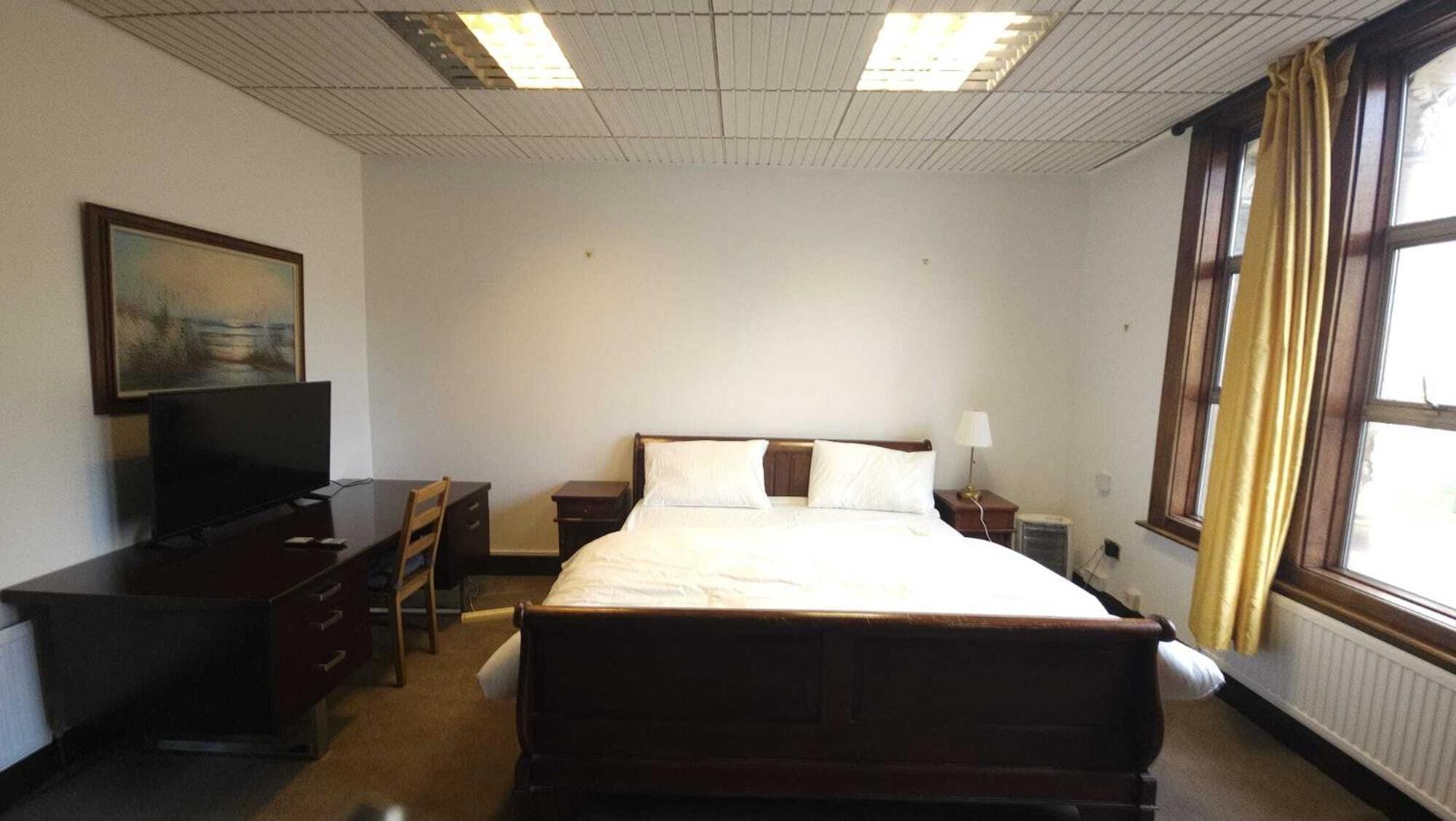 Stockwell Station Apartment *