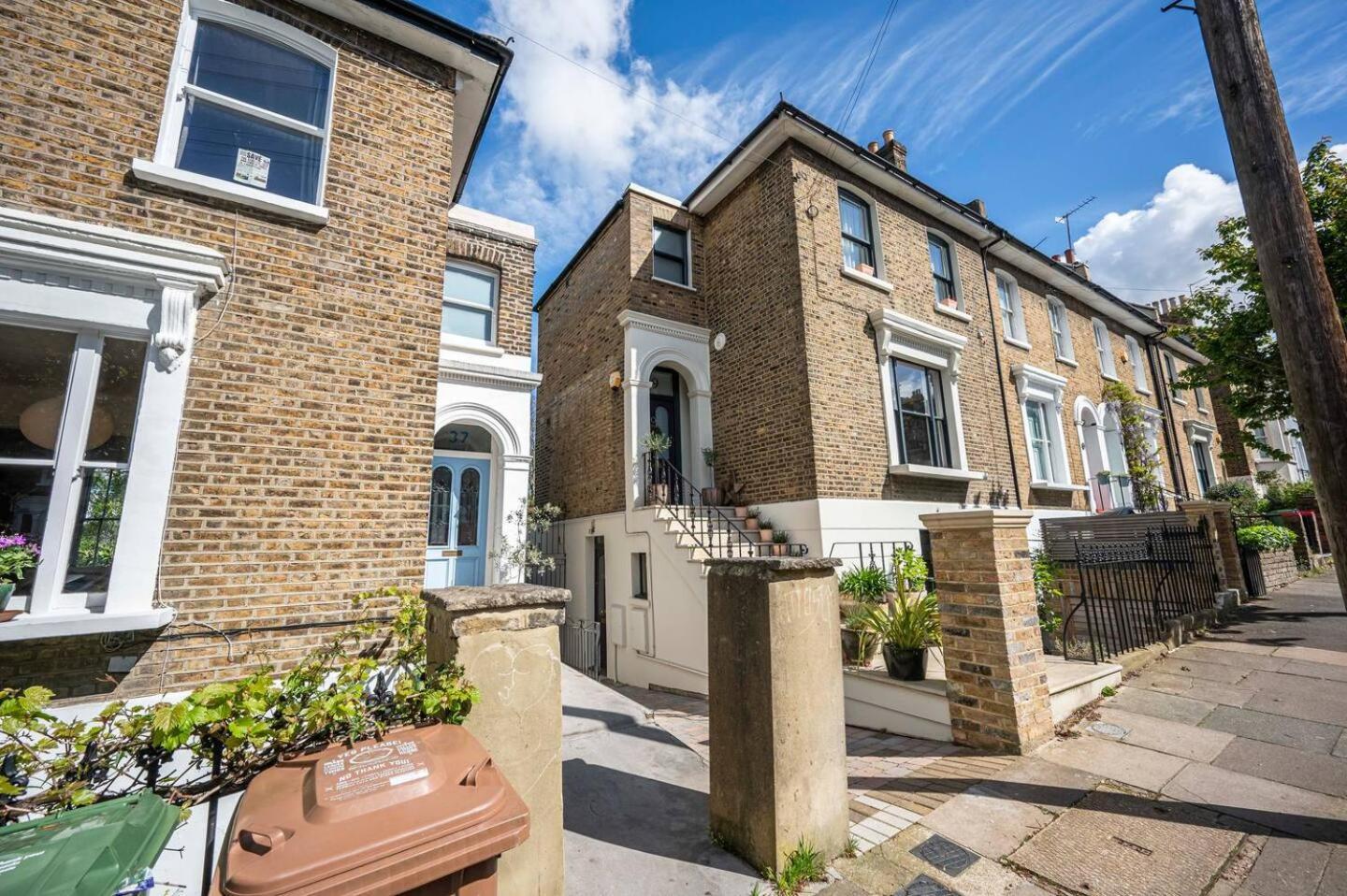 Spacious 20min To Bridge Pass The Keys Apartamento Londres