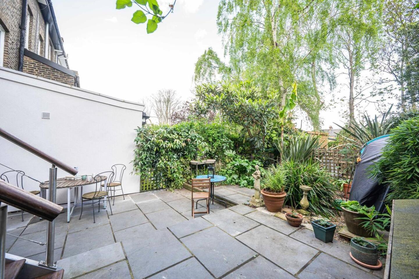 Spacious 20min To Bridge Pass The Keys Apartamento Londres