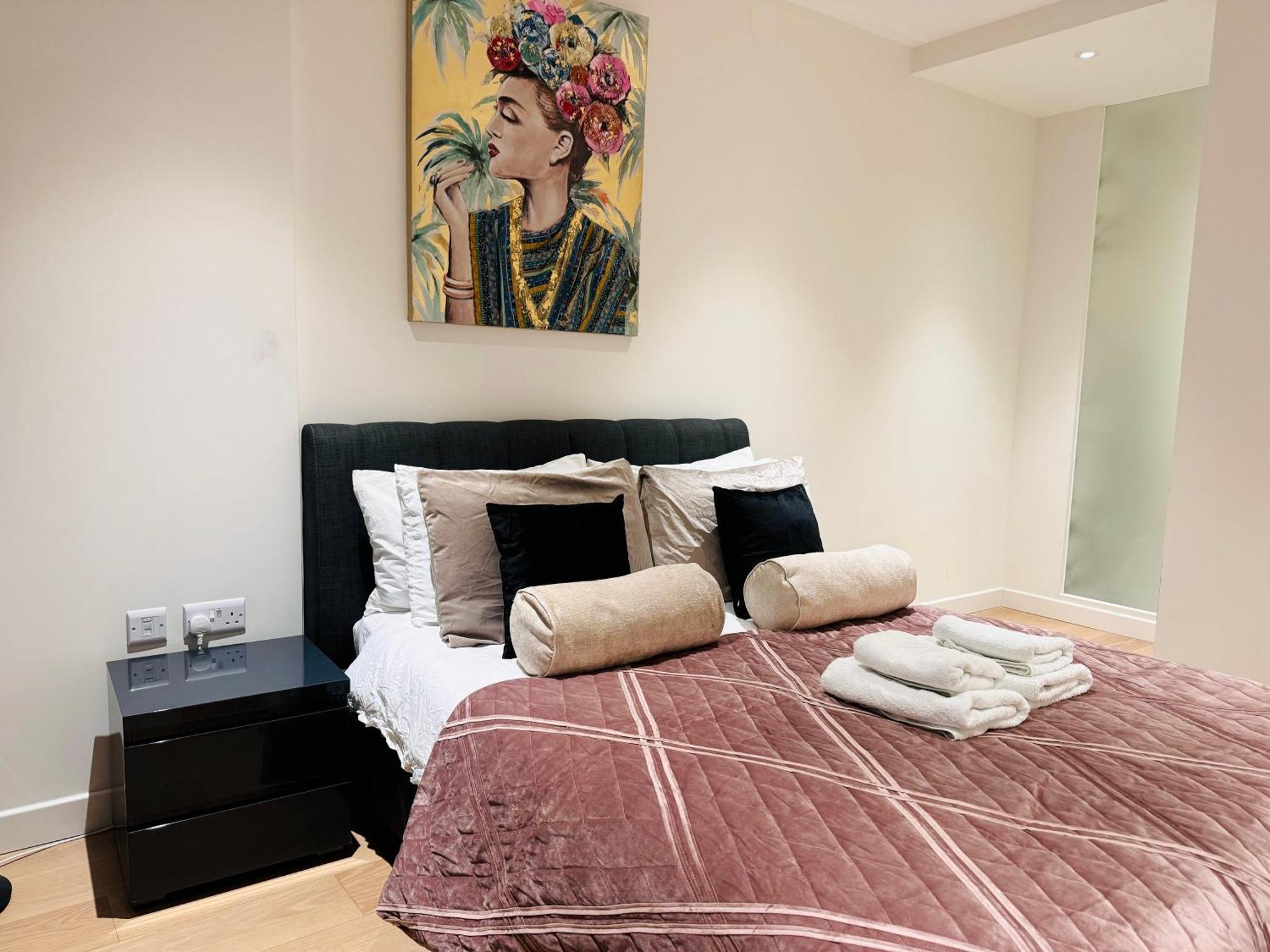 Next To The O2 Arena 10 Apartment London