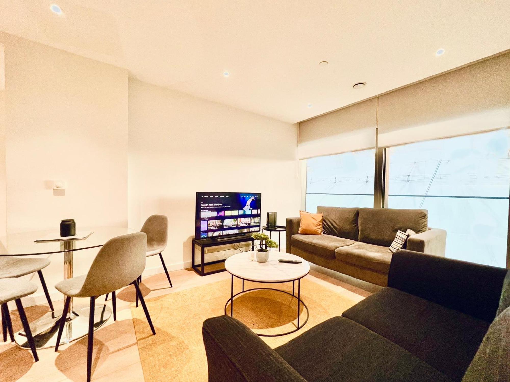 O2 Arena 2bedroom Flat, 05