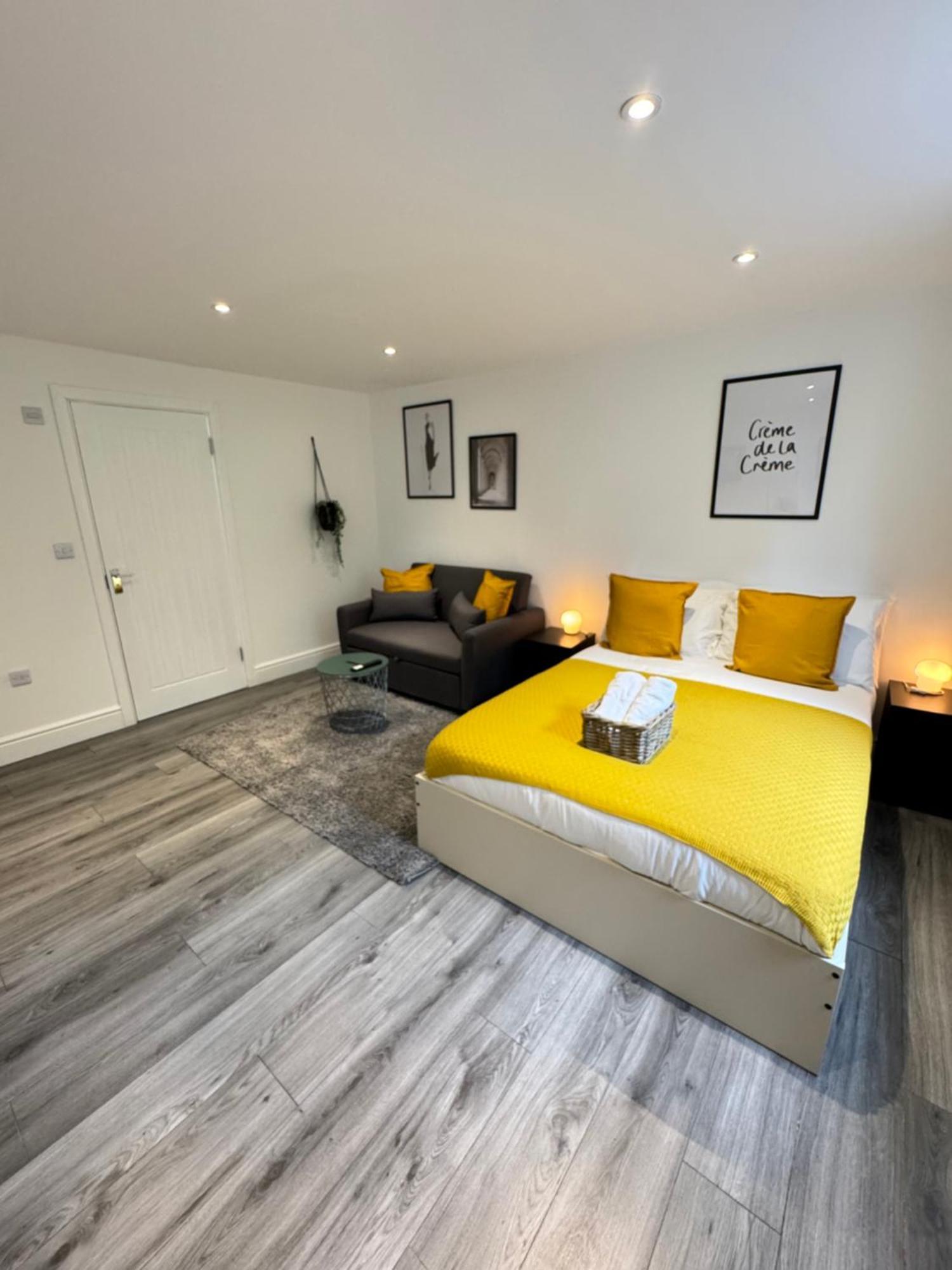 En-suite Bedroom For Up To 4! Sofa Bed - Near Stratford Casa de hóspedes *