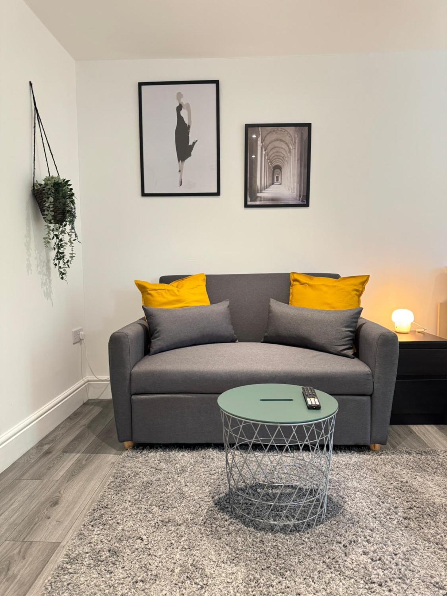 Casa de hóspedes En-suite Bedroom For Up To 4! Sofa Bed - Near Stratford Londres