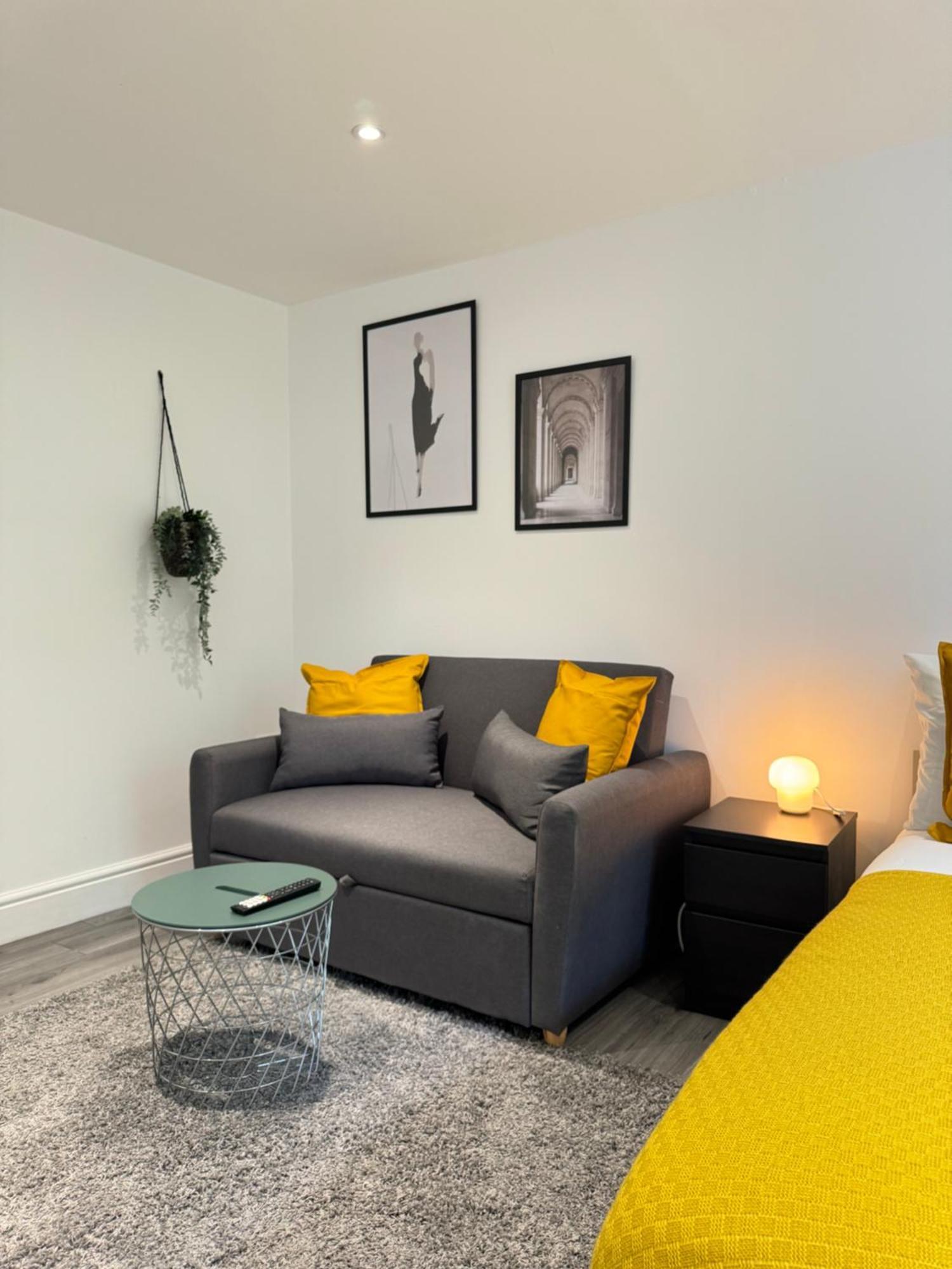 En-suite Bedroom For Up To 4! Sofa Bed - Near Stratford Casa de hóspedes *