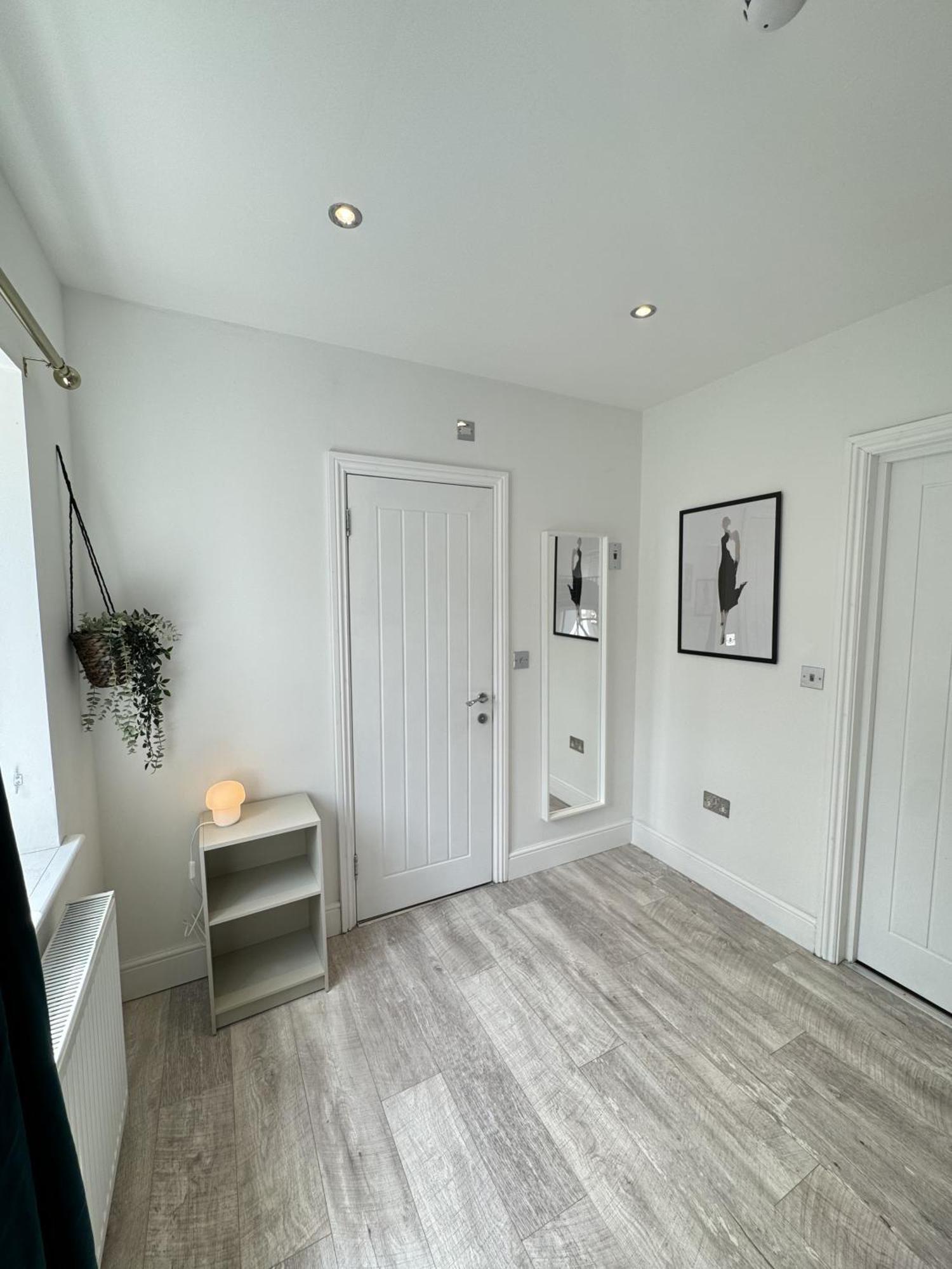 En-suite Bedroom For Up To 4! Sofa Bed - Near Stratford Londres