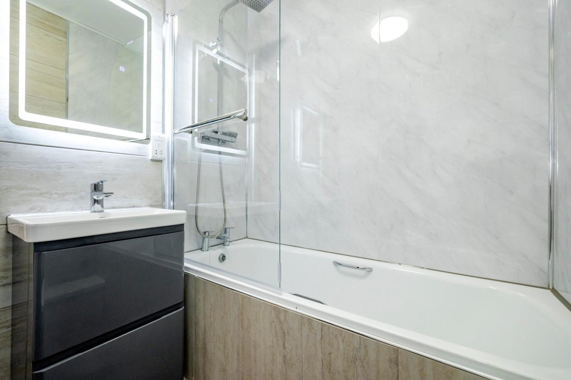 Beautiful Flat Near The Center 11 Min By Tube *