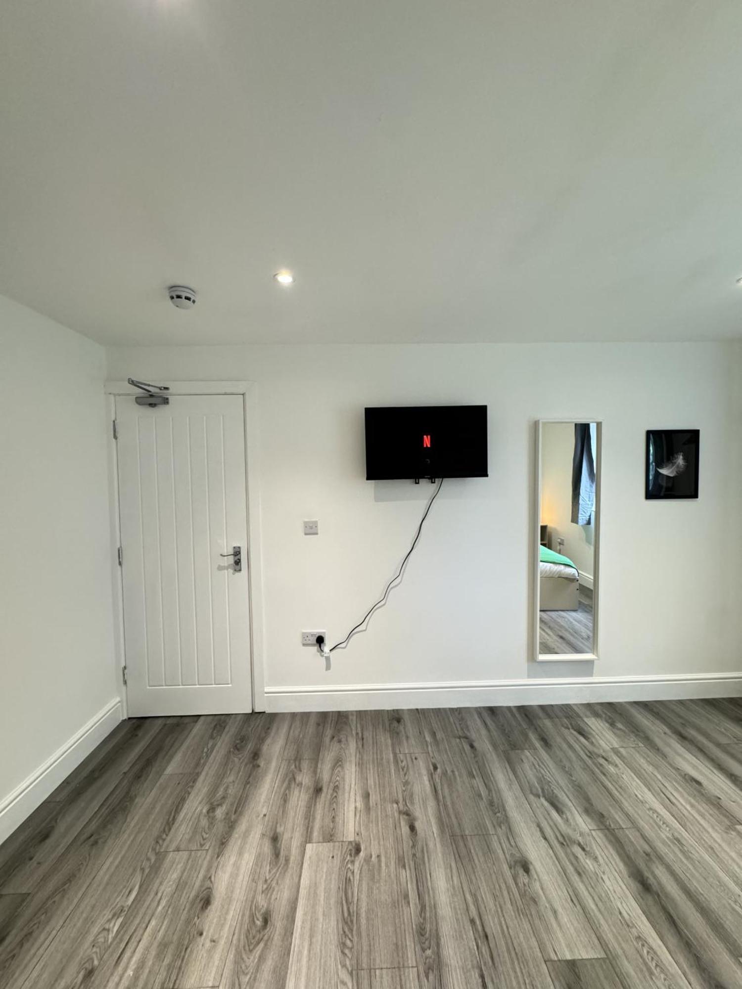 En-suite Bedroom For Up To 4! Sofa Bed - Near Stratford Casa de hóspedes *