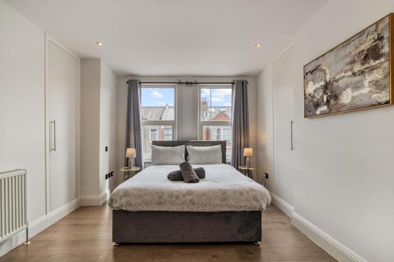 Luxurious Hidden Gem In Wandsworth Apartment *