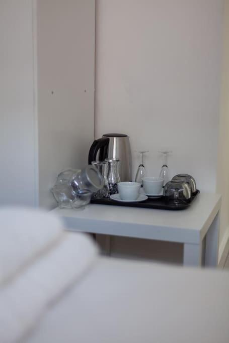Apartamento Stunning 5-bedroom Retreat In The Heart Of *