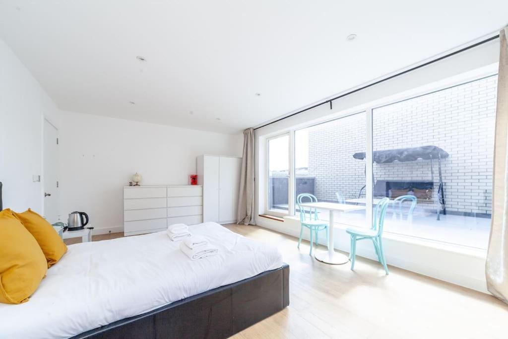 Stunning 5-bedroom Retreat In The Heart Of * Londres