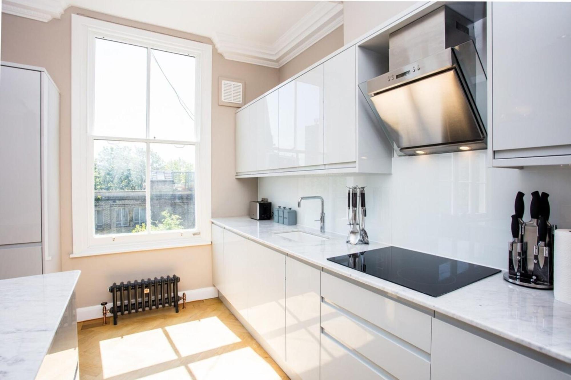 Bright Vibrant 1 Bedroom In South Hampstead Apartment