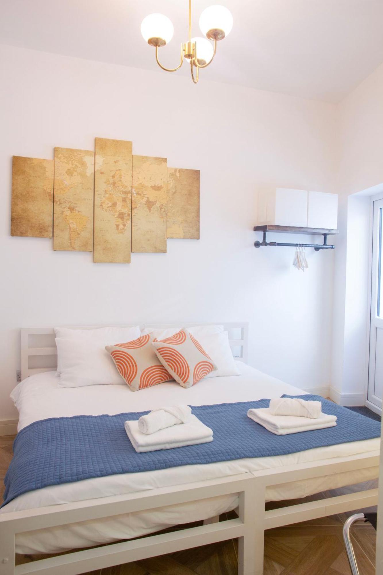 Apartment - Great Location