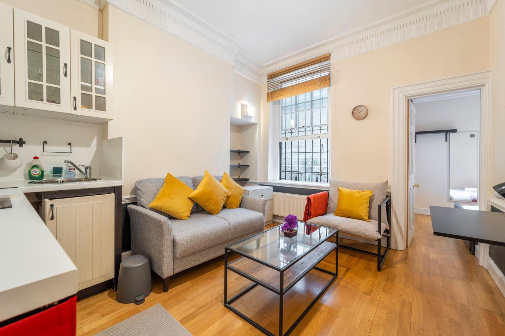 Luxury Trafalgar Square Embankment Collection * London