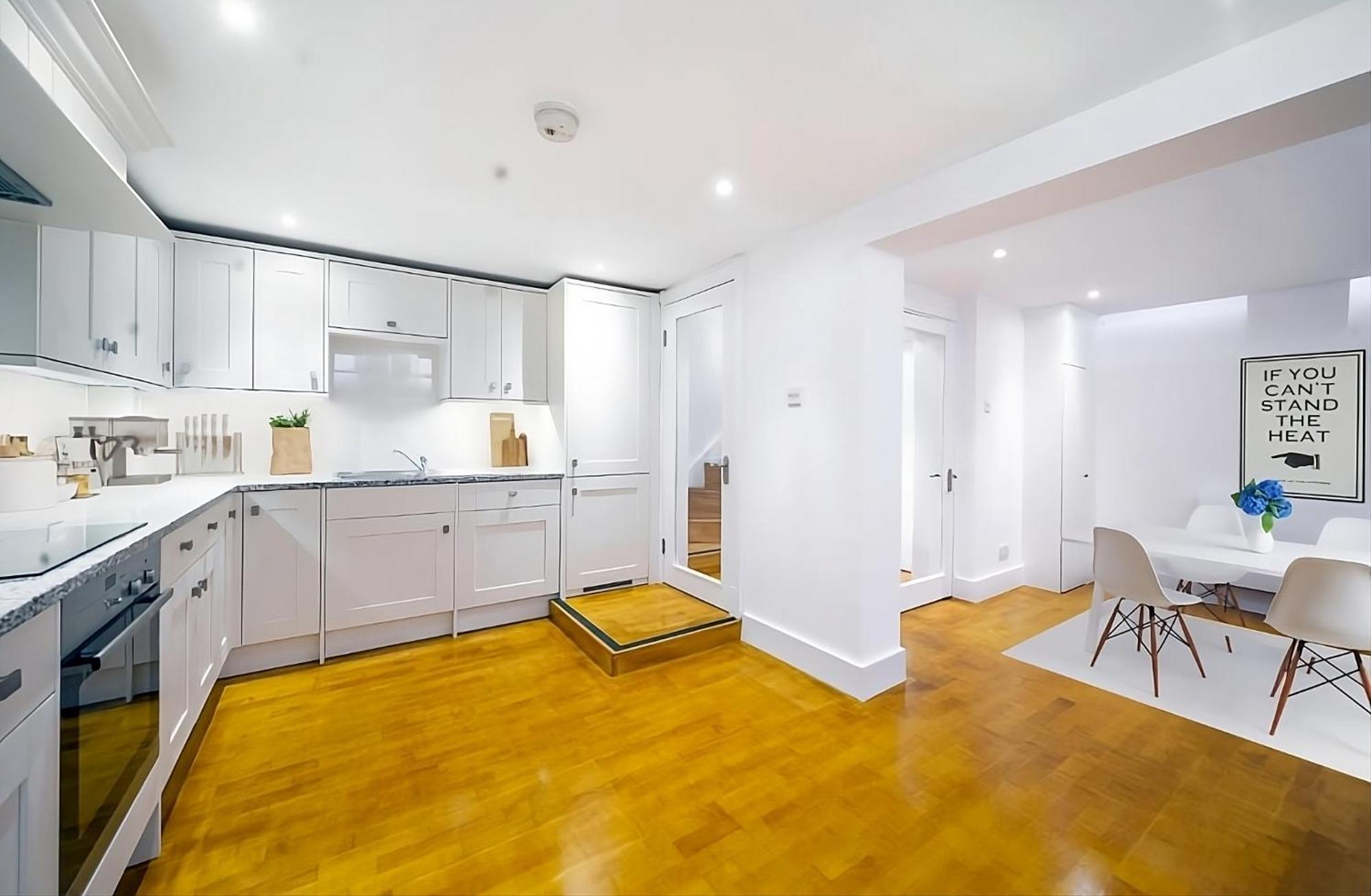 Wonderful House - Westminster * London