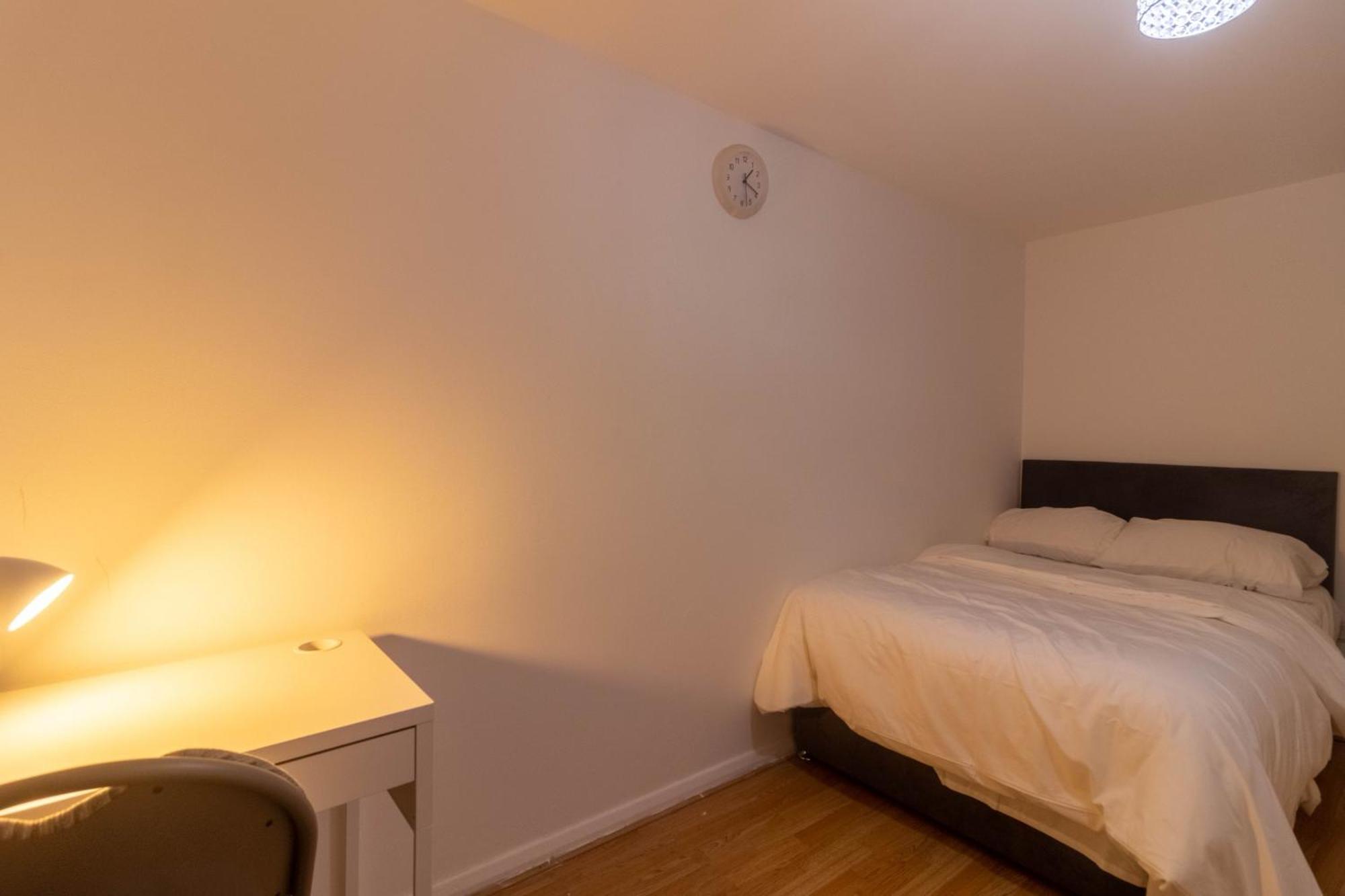 Wembley Serviced By Solara - Free Parking - By Wembley Stadium - Private Garden Apartamento Londres