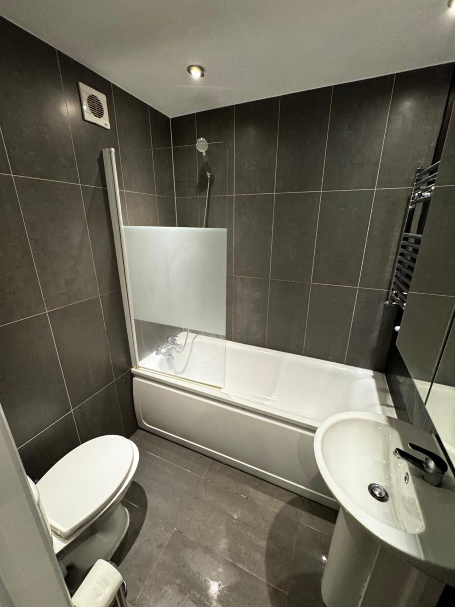 Casa de hóspedes En-suite Bedroom For Up To 4! Sofa Bed - Near Stratford *
