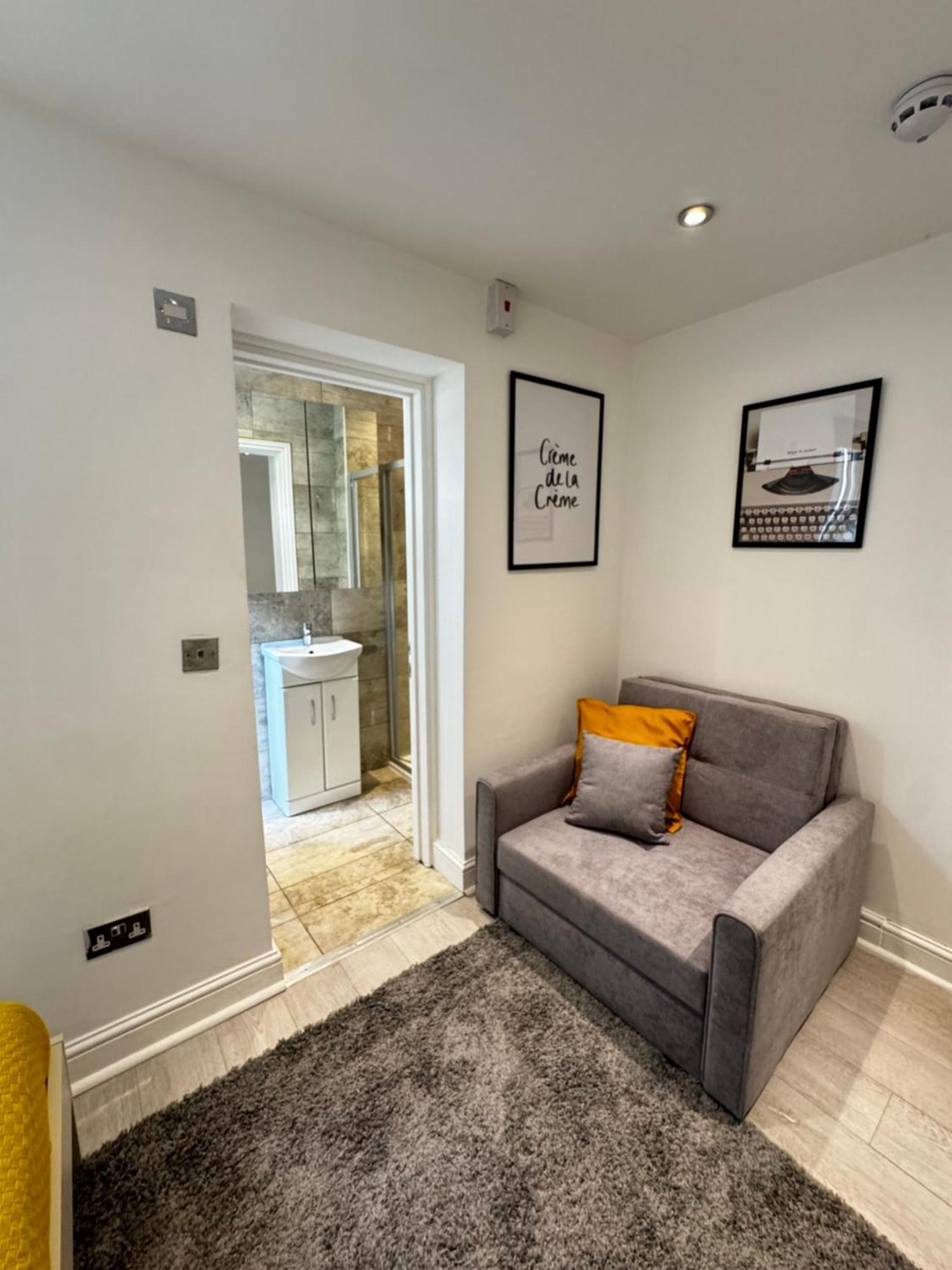 En-suite Bedroom For Up To 4! Sofa Bed - Near Stratford Casa de hóspedes *