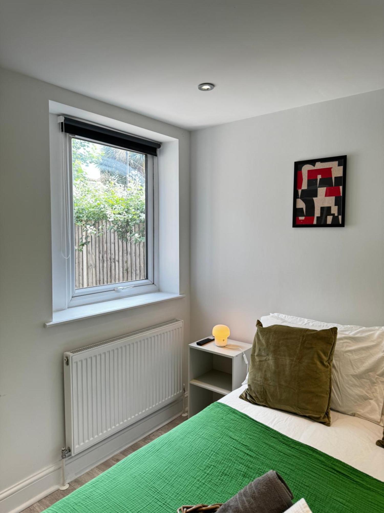 En-suite Bedroom For Up To 4! Sofa Bed - Near Stratford Casa de hóspedes Londres