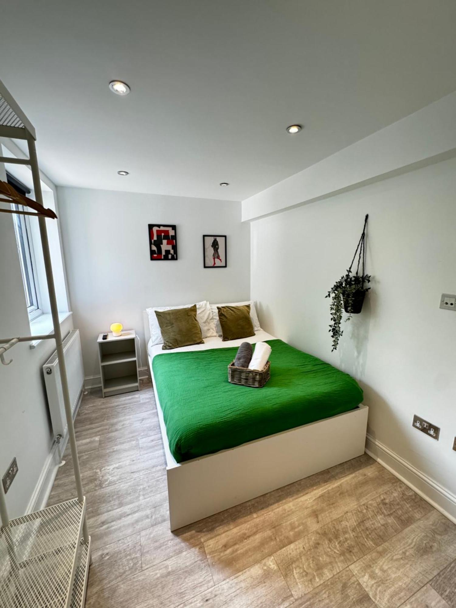 En-suite Bedroom For Up To 4! Sofa Bed - Near Stratford Casa de hóspedes Londres