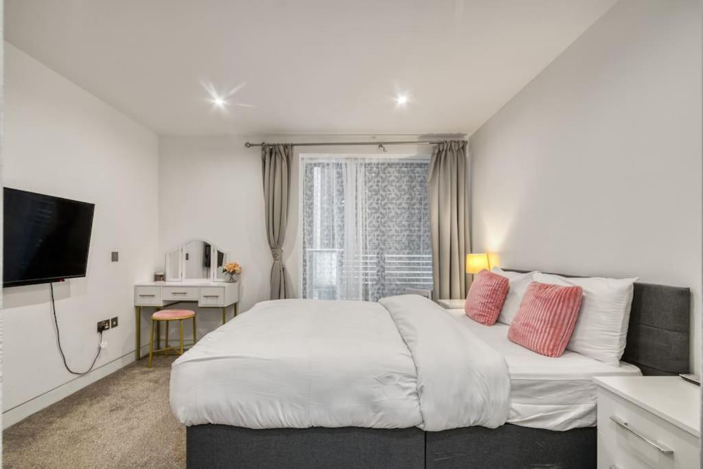 Apartamento 3 Bdr & 2 Bathroom In Bond Street- Central