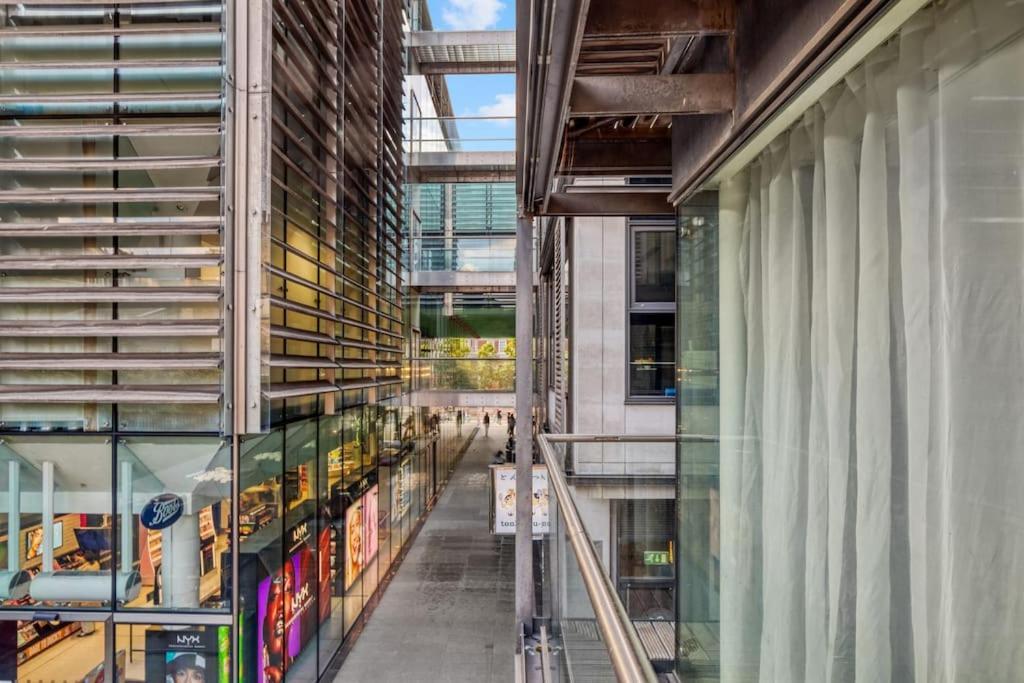 3 Bdr & 2 Bathroom In Bond Street- Central Apartamento *