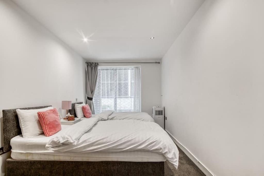 Apartamento 3 Bdr & 2 Bathroom In Bond Street- Central