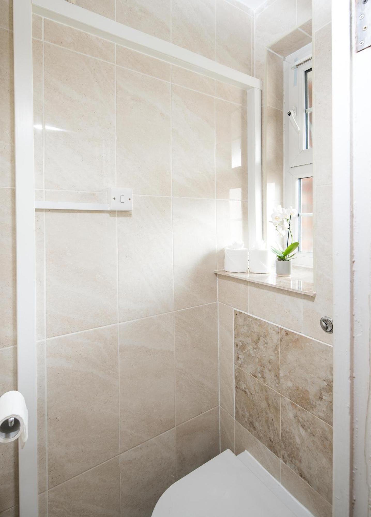 Apartment Stylish 2bd Flat With Balcony Near Stepney London